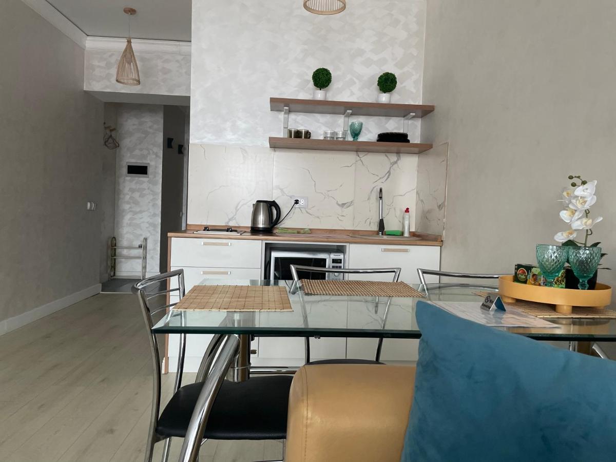 Арбат Apartment アルマトイ エクステリア 写真